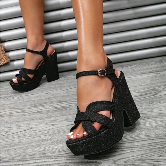 SHEIN Shoes - Black Strappy Platform Shoes